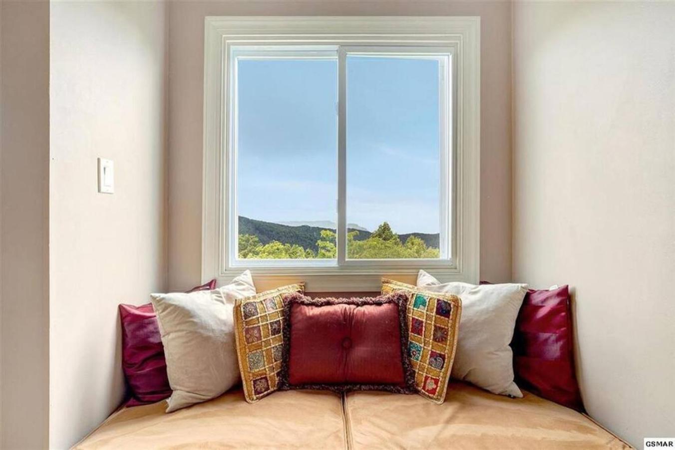 Breathtaking Sunsets, Views, Pool, Heaven Awaits! Villa Gatlinburg Kültér fotó