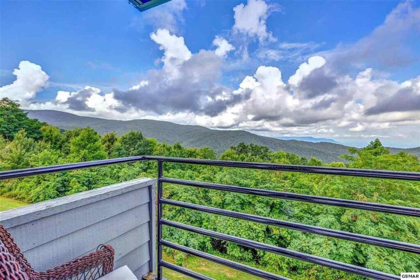 Breathtaking Sunsets, Views, Pool, Heaven Awaits! Villa Gatlinburg Kültér fotó