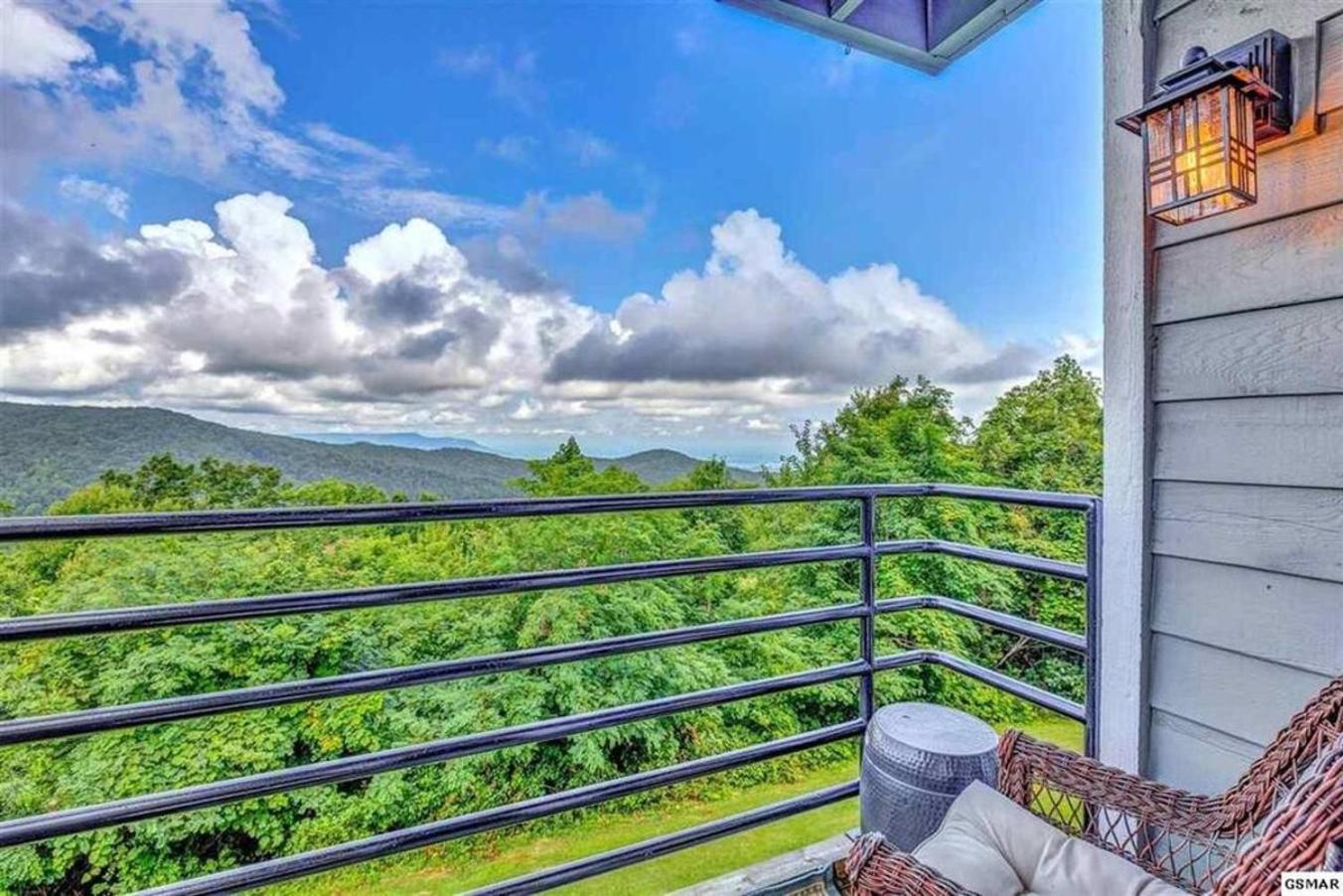 Breathtaking Sunsets, Views, Pool, Heaven Awaits! Villa Gatlinburg Kültér fotó